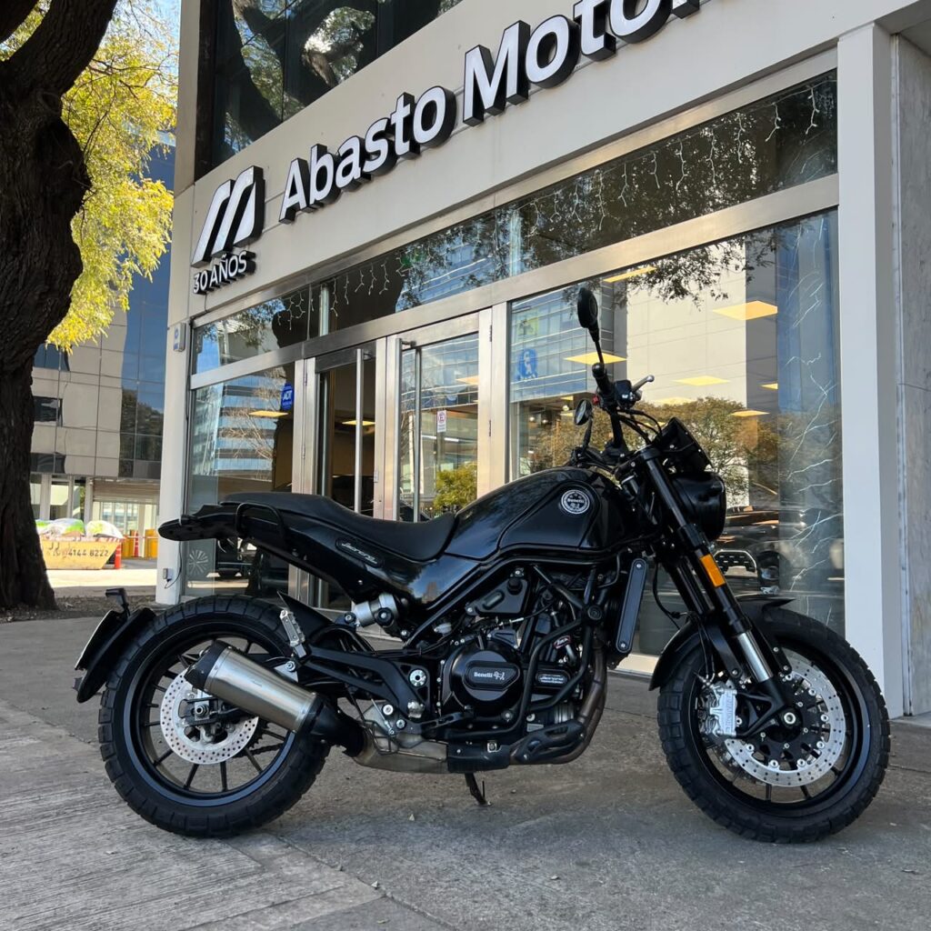 Benelli Leoncino 500